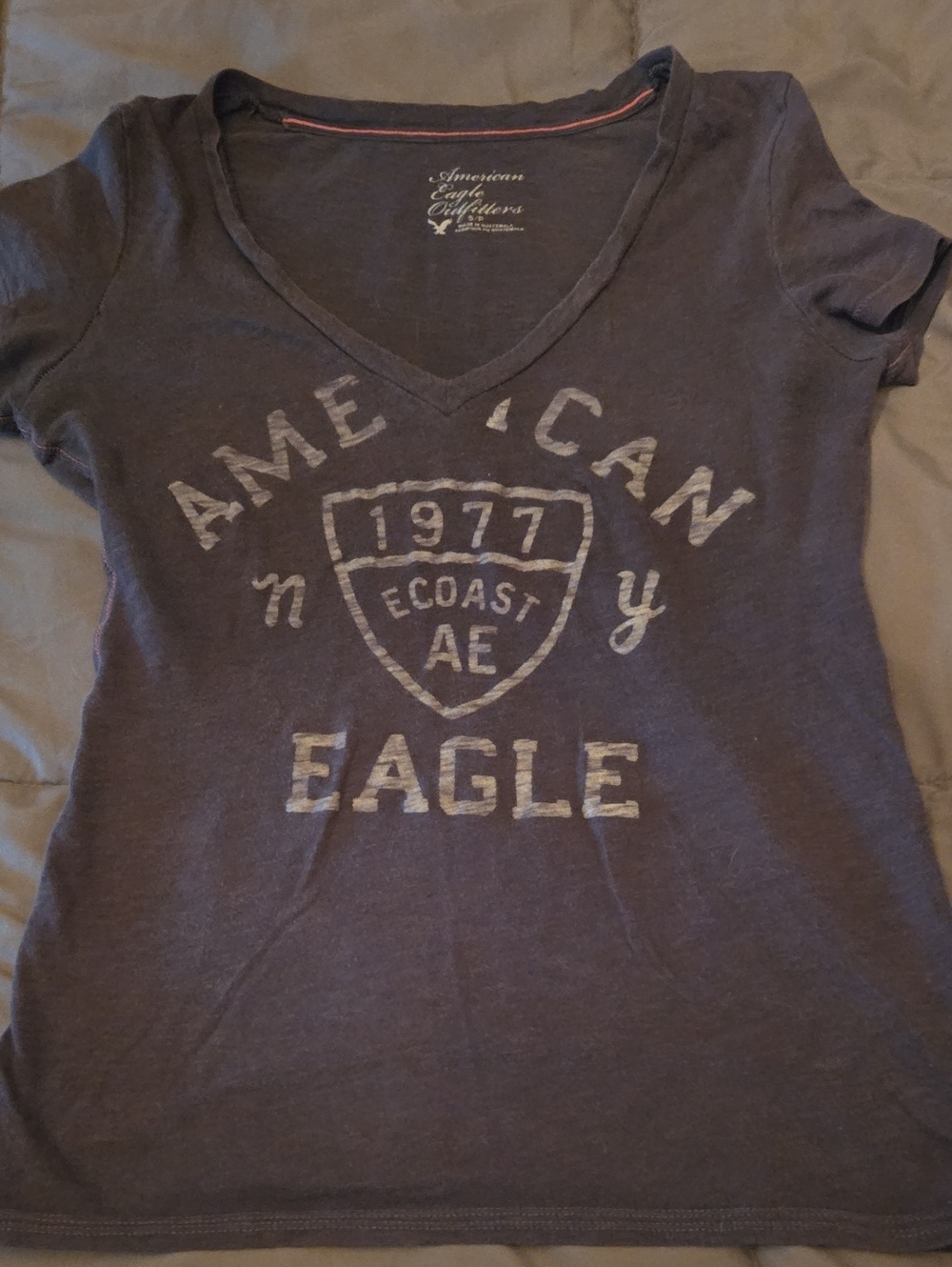 Women’s Small American Eagle Gray T-shirt